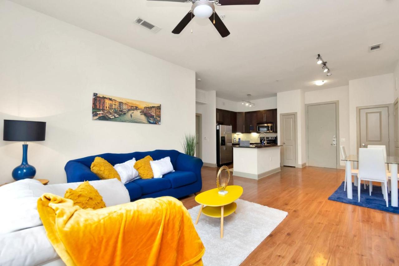 Welcome To The Suite Spot Luxury 1Bedroom Mid-Rise In Suger Land ヒューストン エクステリア 写真